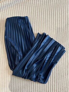 Pleated Satin-Look Maxi Skirt – Navy Blue – L/XL